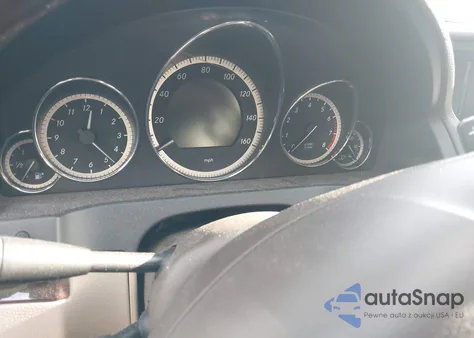 2010 Mercedes-Benz E 550 from USA, damaged, VIN WDDKJ7CB9AF032400